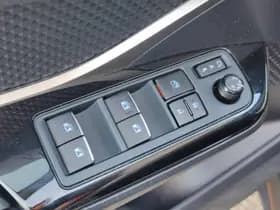Toyota C hr thumbnail 17