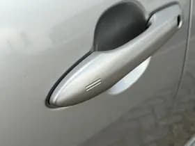 Toyota Yaris thumbnail 40