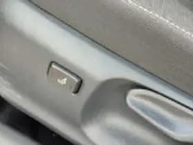 Toyota Yaris thumbnail 53
