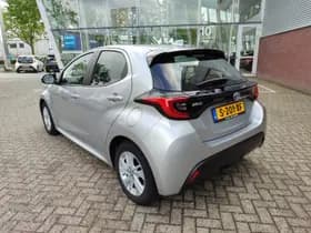 Toyota Yaris thumbnail 9