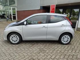 Toyota Aygo thumbnail 11