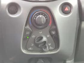 Toyota Aygo thumbnail 25