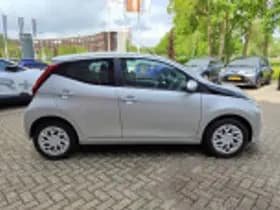 Toyota Aygo thumbnail 39
