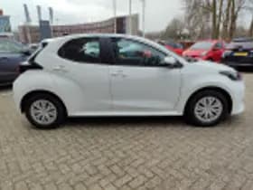 Toyota Yaris thumbnail 39