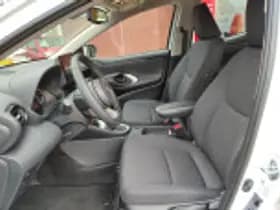 Toyota Yaris thumbnail 41
