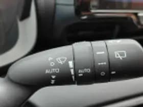 Toyota Yaris thumbnail 48