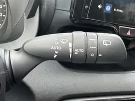Toyota Yaris thumbnail 22