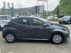 Toyota Yaris thumbnail 6