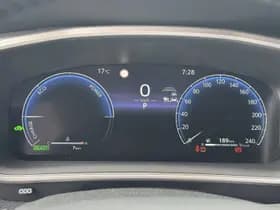 Toyota Corolla thumbnail 24