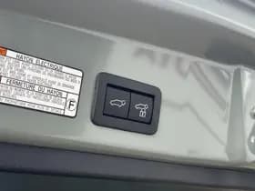 Toyota Corolla thumbnail 44