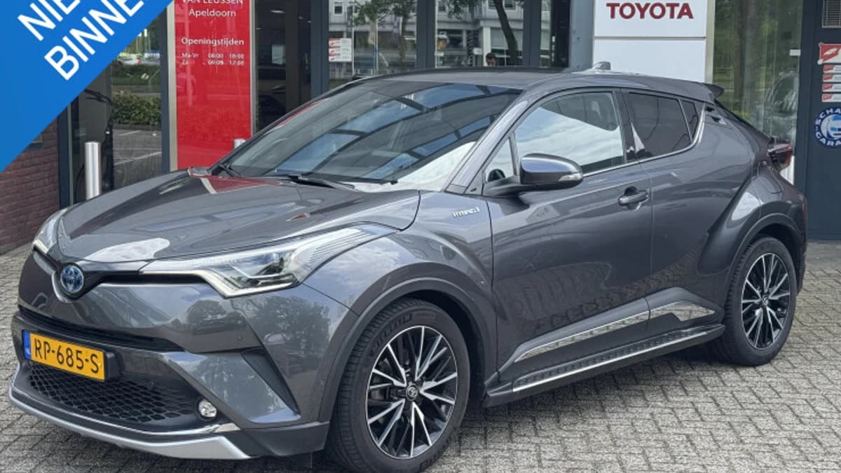 Toyota C hr — foto 1