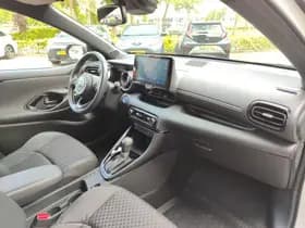 Toyota Yaris thumbnail 2