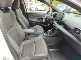 Toyota Yaris thumbnail 14