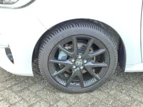 Toyota Yaris thumbnail 37