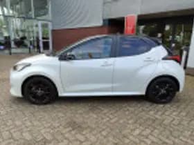 Toyota Yaris thumbnail 48
