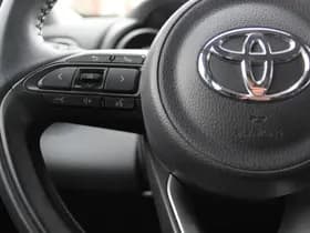 Toyota Yaris thumbnail 15
