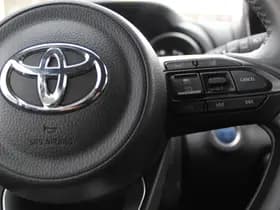 Toyota Yaris thumbnail 16