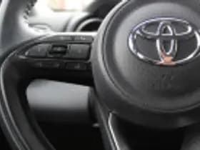 Toyota Yaris thumbnail 42