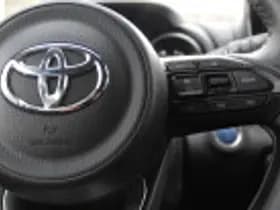 Toyota Yaris thumbnail 43