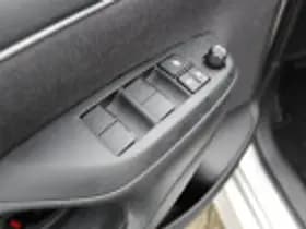 Toyota Yaris thumbnail 46