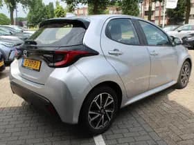Toyota Yaris thumbnail 9
