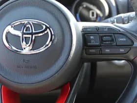 Toyota Yaris thumbnail 16