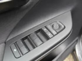 Toyota C hr thumbnail 62