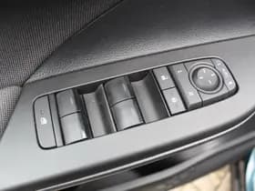 Toyota C hr thumbnail 20