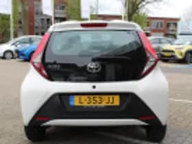 Toyota Aygo thumbnail 54