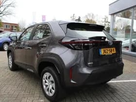 Toyota Yaris Cross thumbnail 2