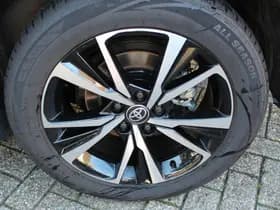 Toyota C hr thumbnail 40