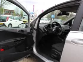Ford B max thumbnail 6