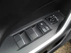 Toyota RAV4 thumbnail 18