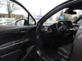 Toyota C hr thumbnail 46