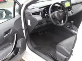 Toyota Corolla thumbnail 6