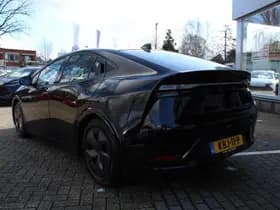 Toyota Prius thumbnail 2