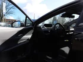 Toyota Prius thumbnail 12