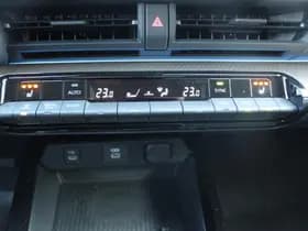 Toyota Prius thumbnail 27
