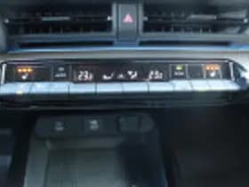 Toyota Prius thumbnail 61