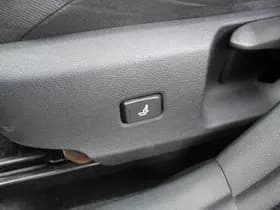 Toyota Corolla thumbnail 12