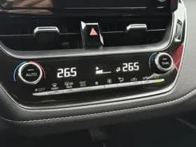 Toyota Corolla thumbnail 24