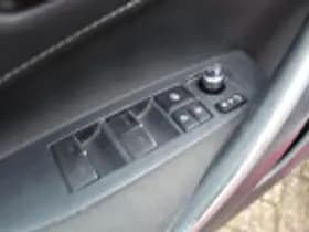 Toyota Corolla thumbnail 42