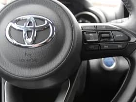 Toyota Yaris thumbnail 15