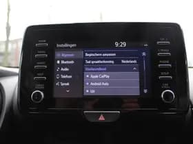 Toyota Yaris thumbnail 35