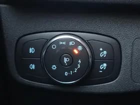 Ford Focus thumbnail 33