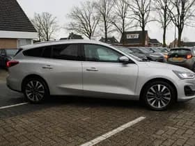 Ford Focus thumbnail 30