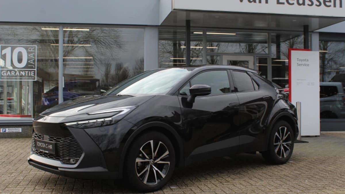 Toyota C hr — foto 1
