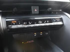 Toyota C hr thumbnail 23