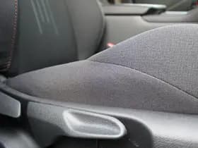 Toyota C hr thumbnail 26