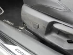 Toyota Corolla thumbnail 50